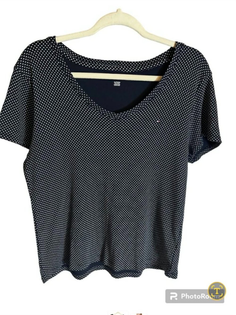 TOMMY HILFIGER POLKA DOT V NECK SIZE 3X